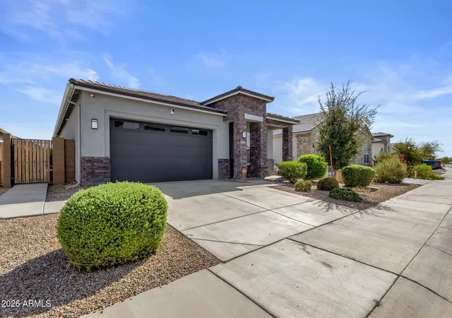 Photo 2 of Single family home for sale at 40945 W Hillman Dr, Maricopa, AZ 85138 | MLS# 7073504 | Listing updated on 2026-09-19