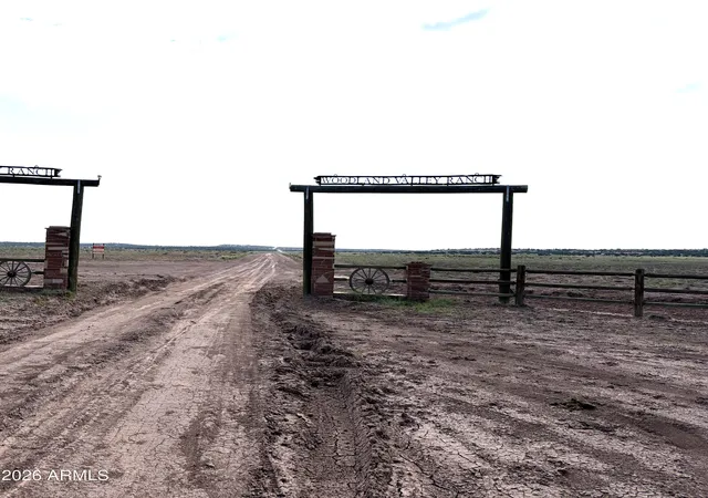1st image of 0 Coyote Run #577, Saint Johns, AZ 85936 | MLS# 7066241