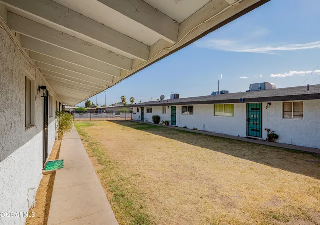 Photo 3 of Townhouse for sale at 2144 W Heatherbrae Dr, Phoenix, AZ 85015 | MLS# 7066303 | Listing updated on 2026-09-17