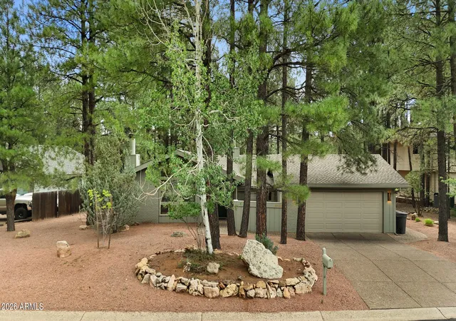 Photo 3 of Sale Pending at 5145 E Hickory Dr, Flagstaff, AZ 86004 | MLS# 7071007 | Listing updated on 2026-08-27