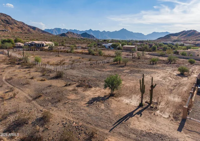 1st image of 10615 S 33rd Dr, Laveen, AZ 85339 | MLS# 7066374