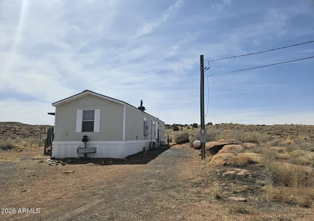 1st image of 6472 River Rd, Holbrook, AZ 86025 | MLS# 7066361