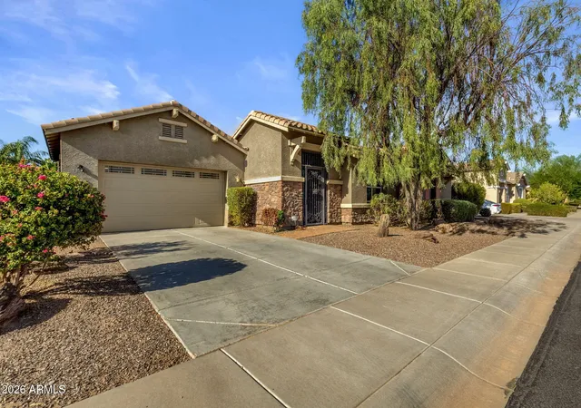 Photo 3 of Single family home for sale at 3066 E Kingbird Dr, Gilbert, AZ 85297 | MLS# 7071369 | Listing updated on 2026-10-03