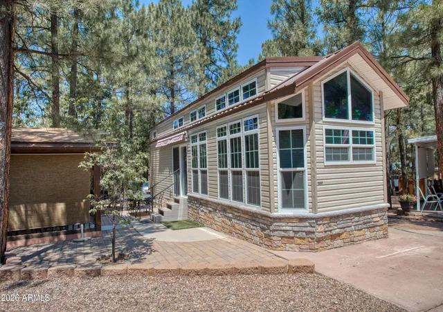 1st image of 2240 E Tender Foot Trl, Show Low, AZ 85901 | MLS# 7066424