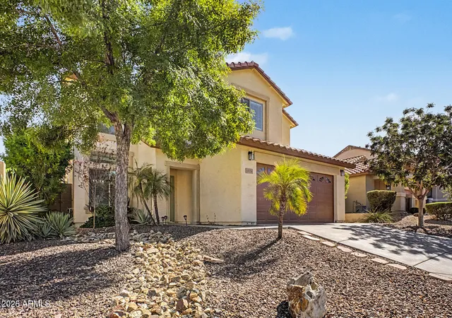 Photo 2 of Single family home for sale at 6509 W Red Fox Rd, Phoenix, AZ 85083 | MLS# 7068366 | Listing updated on 2026-08-28