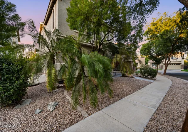 Photo 3 of Single family home for sale at 4172 E Orchid Ln, Gilbert, AZ 85296 | MLS# 7066492 | Listing updated on 2026-09-16