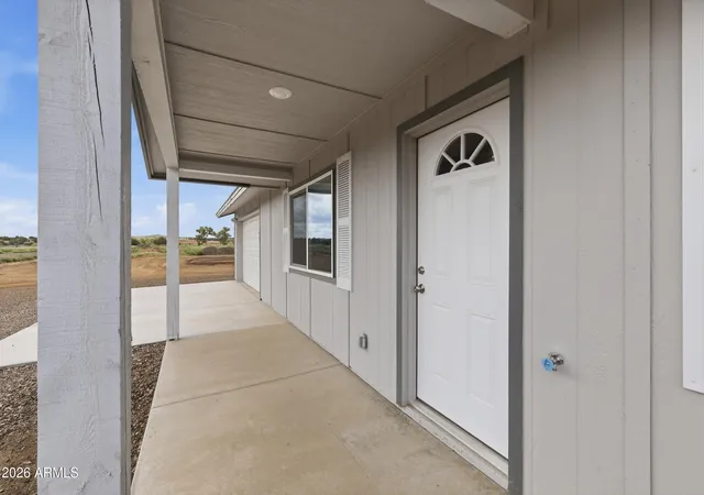 Photo 4 of Single family home for sale at 327 Halli Jo Loop, Taylor, AZ 85939 | MLS# 7066863 | Listing updated on 2026-09-28
