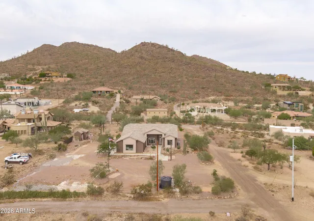 Photo 4 of Single family home for sale at 35819 N 17th Avenue, Phoenix, AZ 85086 | MLS# 7067180 | Listing updated on 2026-08-24