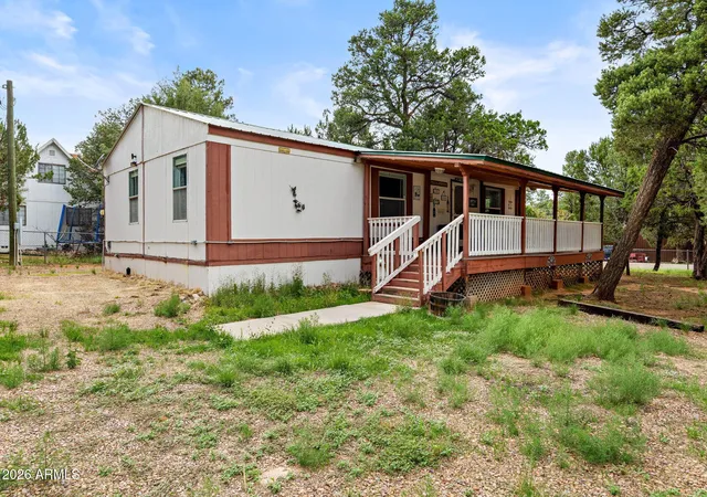 2nd image of 2125 Fishermans Rd, Overgaard, AZ 85933 | MLS# 7066486