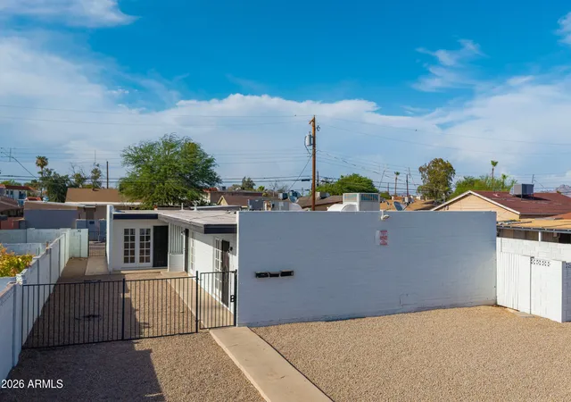5th image of 2140 W Heatherbrae Dr, Phoenix, AZ 85015 | MLS# 7066520