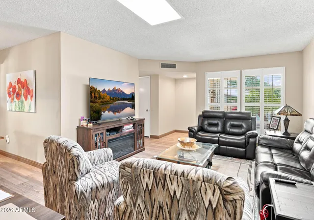 Photo 4 of Townhouse for sale at 10822 W Santa Fe Dr, Sun City, AZ 85351 | MLS# 7067069 | Listing updated on 2026-08-20
