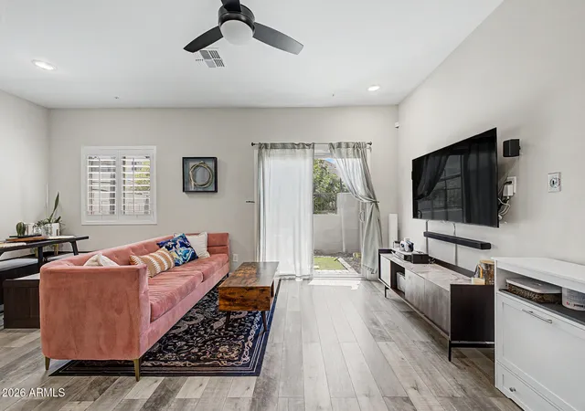 2nd image of 8176 N 22nd Dr, Phoenix, AZ 85021 | MLS# 7066556