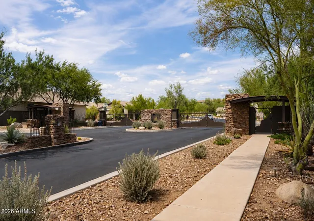 2nd image of 3016 W Tumbleweed Dr, Phoenix, AZ 85085 | MLS# 7066575