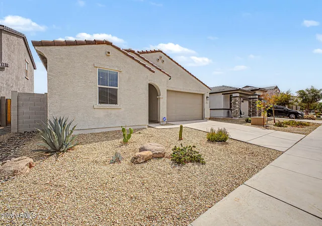 Photo 4 of Single family home for sale at 17985 W Avenida Del Sol, Surprise, AZ 85387 | MLS# 7067096 | Listing updated on 2026-10-10
