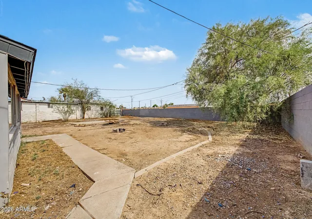 30th image of 105 N Los Robles Dr, Goodyear, AZ 85338 | MLS# 7067316