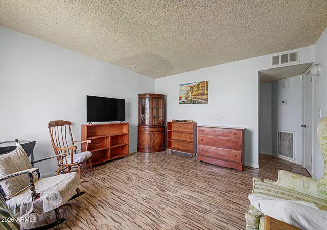 Photo 3 of Sale Pending at 6534 N 43rd Avenue, Glendale, AZ 85301 | MLS# 7066757 | Listing updated on 2026-10-01