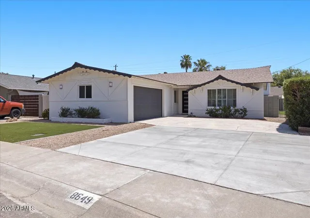 Photo 2 of Single family home for sale at 8649 E Starlight Way, Scottsdale, AZ 85250 | MLS# 7066618 | Listing updated on 2026-09-17