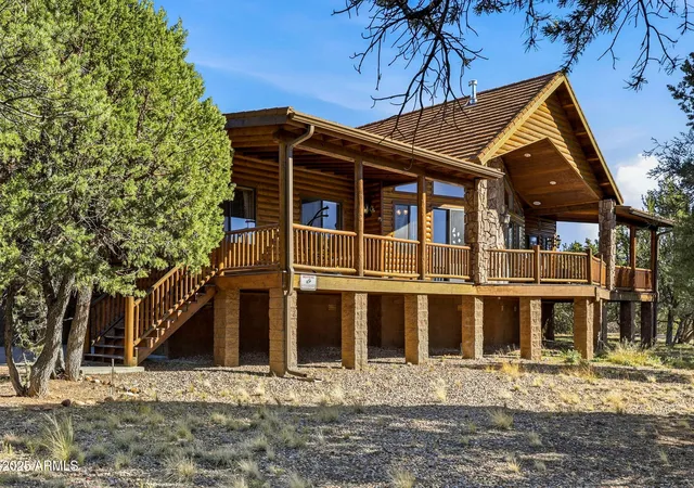 1st image of 2276 Thunderbird Wy, Overgaard, AZ 85933 | MLS# 7066612