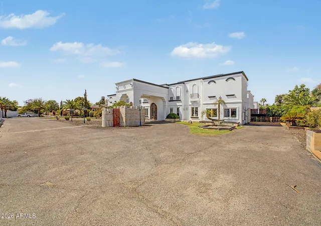Photo 3 of Mansion for sale at 5619 N 83rd Avenue, Glendale, AZ 85303 | MLS# 7068229 | Listing updated on 2026-09-09