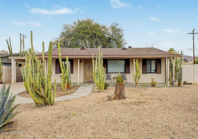 Photo 2 of Sale Pending at 8103 N 11th Street, Phoenix, AZ 85020 | MLS# 7067129 | Listing updated on 2026-08-29