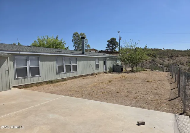 Photo 2 of Manufactured home for sale at 982 E Saguaro Dr, Globe, AZ 85501 | MLS# 7066714 | Listing updated on 2026-09-09