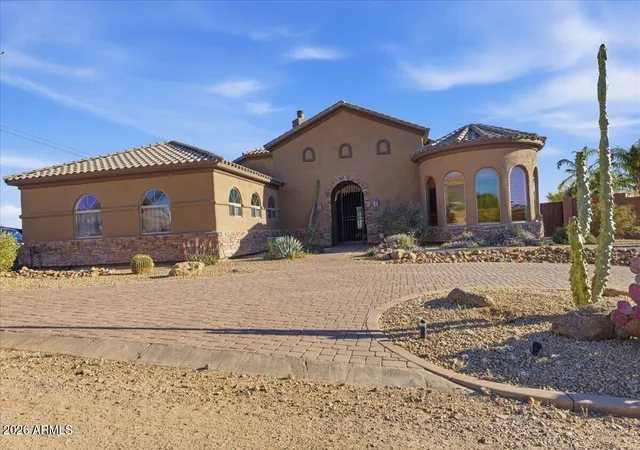 Photo 4 of Single family home for sale at 39410 N 7th Street, Phoenix, AZ 85086 | MLS# 7066798 | Listing updated on 2026-09-07