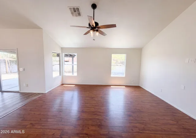 Photo 3 of Sale Pending at 615 W Montoya Ln, Phoenix, AZ 85027 | MLS# 7066901 | Listing updated on 2026-09-02