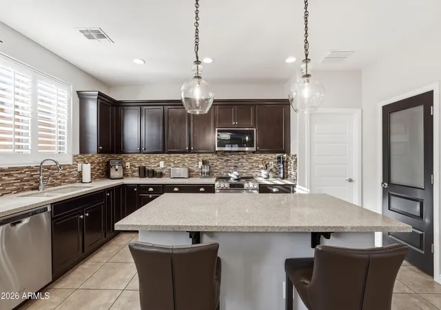 Photo 3 of Single family home for sale at 10347 W Alyssa Ln, Peoria, AZ 85383 | MLS# 7069297 | Listing updated on 2026-08-27