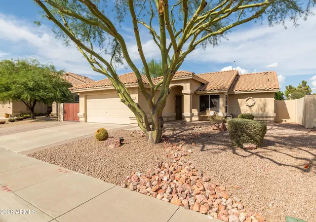 Photo 3 of Sale Pending at 22527 N 74th Avenue, Glendale, AZ 85310 | MLS# 7066951 | Listing updated on 2026-08-21
