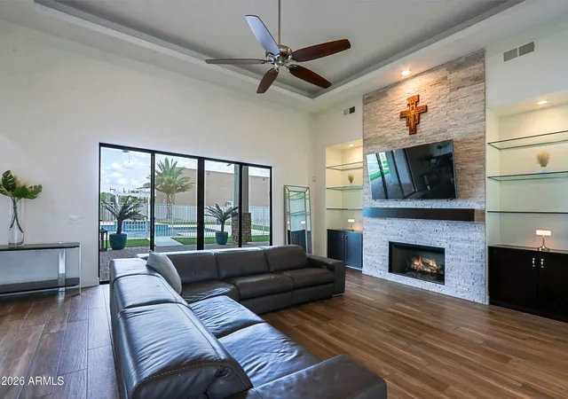 Photo 4 of Single family home for sale at 2814 W Jordon Ln, Phoenix, AZ 85086 | MLS# 7068230 | Listing updated on 2026-09-14
