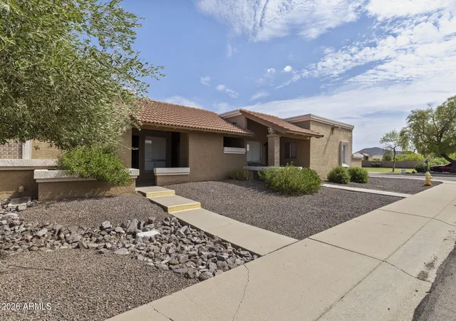 Photo 3 of Condo for sale at 312 W Yukon Dr #2, Phoenix, AZ 85027 | MLS# 7066994 | Listing updated on 2026-08-14
