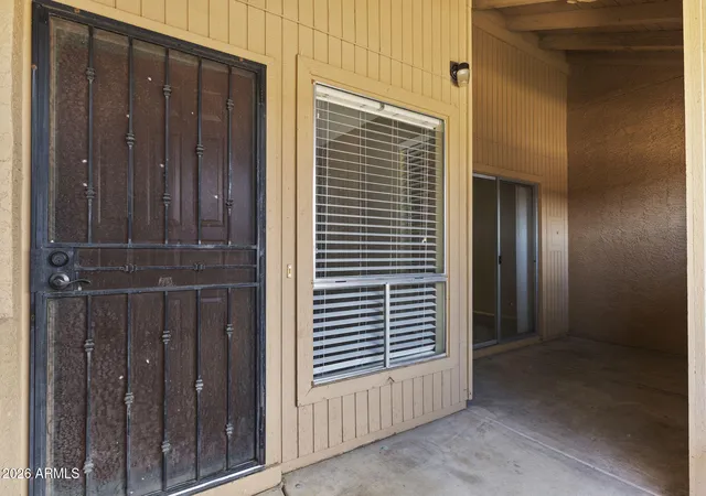 Listing Photo 4 - Condo for sale in building located at 312 W Yukon Dr, Phoenix, AZ 85027 - Unit #2