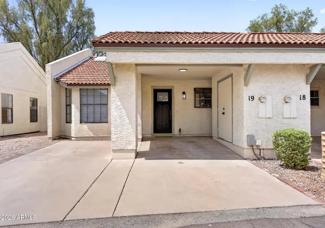 Photo 1 of Single family home for sale at 1500 N Sunview Pkwy #19, Gilbert, AZ 85234 | MLS# 7067080 | Listing updated on 2026-09-18