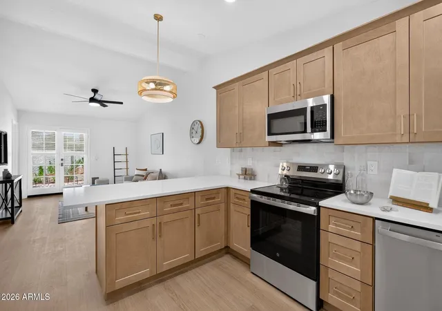 Photo 3 of Single family home for sale at 1500 N Sunview Pkwy #19, Gilbert, AZ 85234 | MLS# 7067080 | Listing updated on 2026-09-18