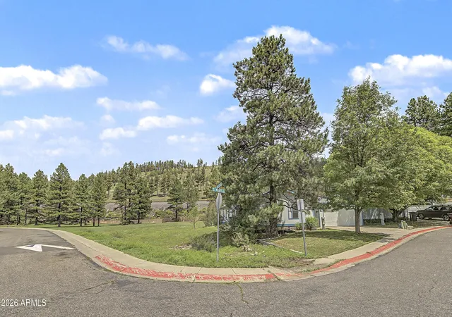 2nd image of 1251 S Mark Ln, Flagstaff, AZ 86001 | MLS# 7067091