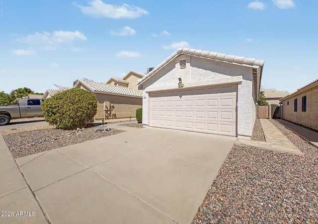 Photo 3 of Sale Pending at 22407 N 20th Place, Phoenix, AZ 85024 | MLS# 7069219 | Listing updated on 2026-09-09