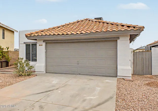 Photo 3 of Single family home for sale at 15605 W Magnolia St, Goodyear, AZ 85338 | MLS# 7067158 | Listing updated on 2026-10-10