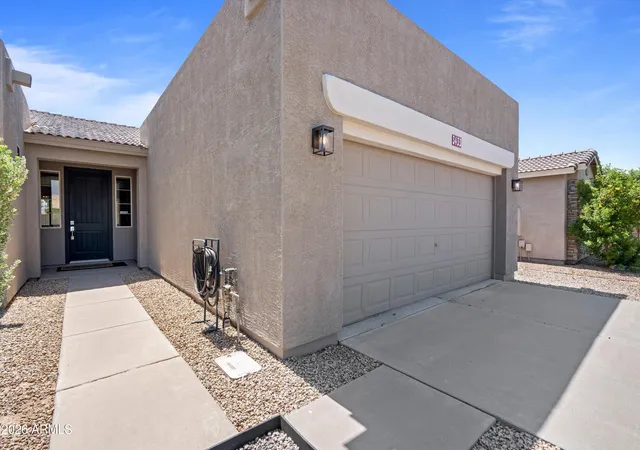 Photo 3 of Single family home for sale at 3433 E Santa Fe Ln, Gilbert, AZ 85297 | MLS# 7073397 | Listing updated on 2026-09-12