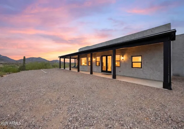 3rd image of 1008 W Honda Bow Rd, Phoenix, AZ 85086 | MLS# 7067217