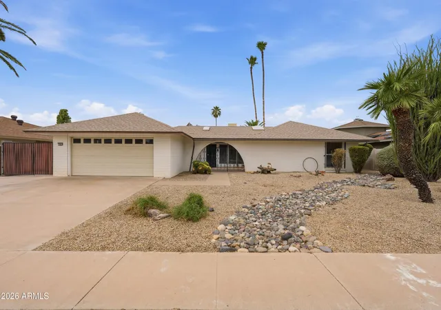 Photo 3 of Single family home for sale at 19820 N Cherry Tree Ln, Sun City, AZ 85373 | MLS# 7067599 | Listing updated on 2026-09-17