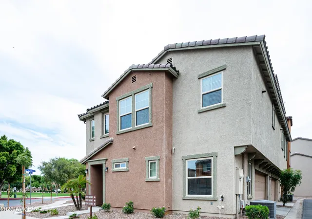 Photo 3 of Single family home for sale at 7755 W Palm Ln, Phoenix, AZ 85035 | MLS# 7067248 | Listing updated on 2026-09-08