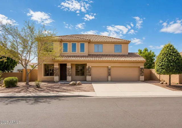 Photo 3 of Single family home for sale at 26272 N 73rd Drive, Peoria, AZ 85383 | MLS# 7068976 | Listing updated on 2026-09-17