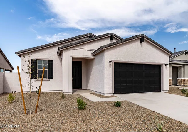 1st image of 17585 N Bolerno Dr, Maricopa, AZ 85138 | MLS# 7067228