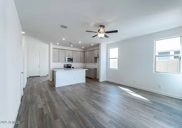 Photo 4 of Single family home for sale at 17585 N Bolerno Dr, Maricopa, AZ 85138 | MLS# 7067228 | Listing updated on 2026-08-17