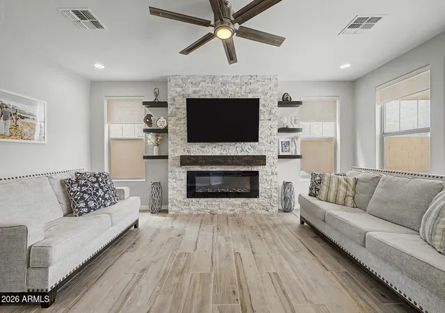 image of 16622 S 6th Pl, Phoenix, AZ 85048 | MLS# 7067259