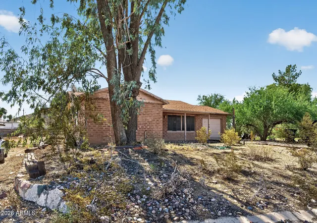 Photo 3 of Single family home for sale at 13607 N 21st Place, Phoenix, AZ 85022 | MLS# 7068888 | Listing updated on 2026-08-27