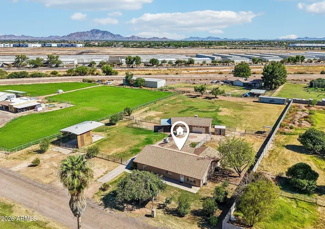 1st image of 12137 E Bluebird Dr, Chandler, AZ 85286 | MLS# 7069014