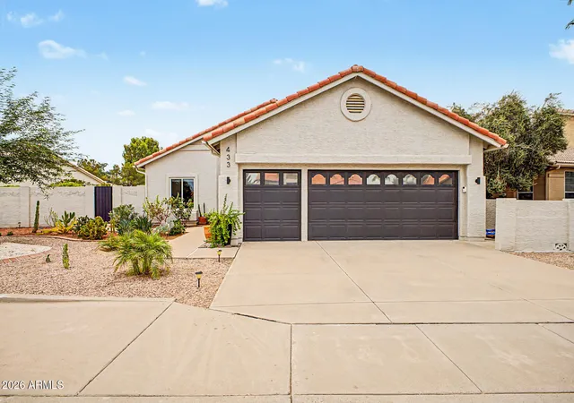 Photo 1 of Single family home for sale at 433 W Teakwood Dr, Chandler, AZ 85248 | MLS# 7069134 | Listing updated on 2026-09-07
