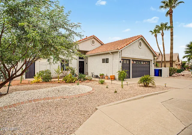 Photo 2 of Single family home for sale at 433 W Teakwood Dr, Chandler, AZ 85248 | MLS# 7069134 | Listing updated on 2026-09-07