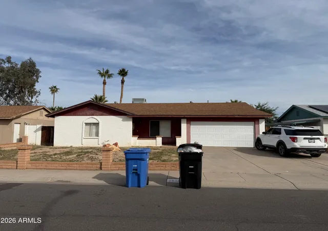 Photo 1 of Sale Pending at 3932 W Garden Dr, Phoenix, AZ 85029 | MLS# 7067285 | Listing updated on 2026-08-16